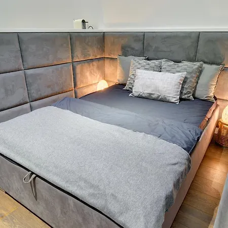 Apartament Wenecjanska I Boznicza *