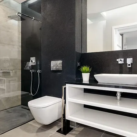 Apartament Wenecjanska I Boznicza Apartament *